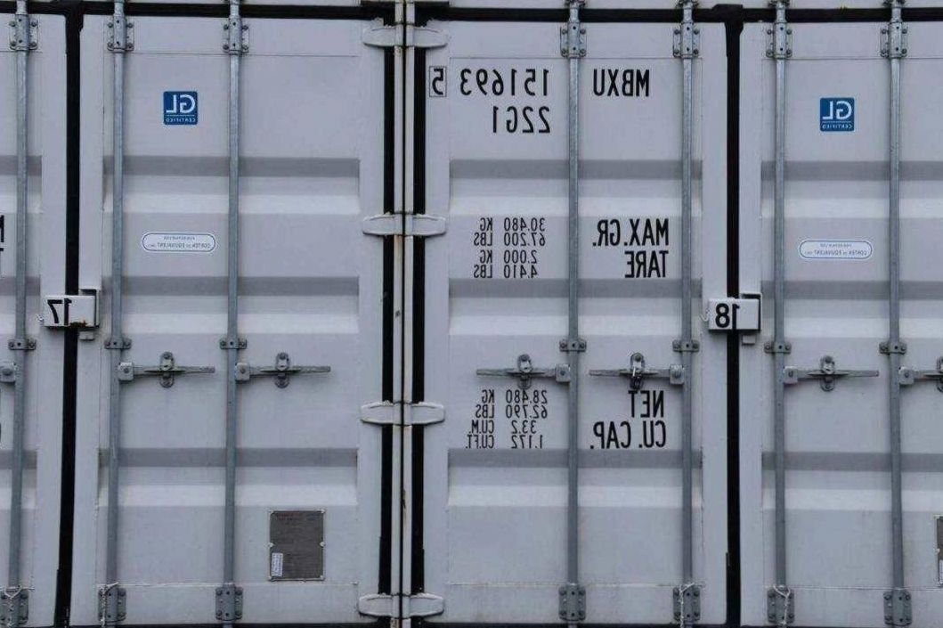 E-commerce same-day delivery example